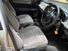 https://riyasewana.com/uploads/toyota-axio-1411485922863.jpg
