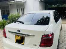 https://riyasewana.com/uploads/toyota-axio-165-28242222893.jpg