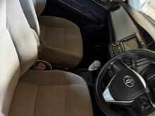 https://riyasewana.com/uploads/toyota-axio-320024317974.jpg