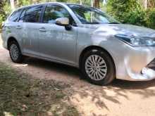 https://riyasewana.com/uploads/toyota-axio-corolla-2015-821273712042.jpg