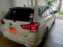 https://riyasewana.com/uploads/toyota-axio-fielder-28915064223.jpg