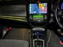 https://riyasewana.com/uploads/toyota-axio-g-101641564243.jpg
