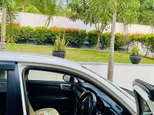 https://riyasewana.com/uploads/toyota-axio-g-1211154324791.jpg