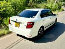 https://riyasewana.com/uploads/toyota-axio-g-2015-3015500812062.jpg