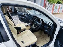 https://riyasewana.com/uploads/toyota-axio-g-2411264017705.jpg