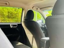 https://riyasewana.com/uploads/toyota-axio-g-271814546075.jpg