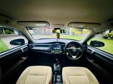 https://riyasewana.com/uploads/toyota-axio-g-2811063624043.jpg