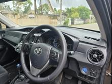 https://riyasewana.com/uploads/toyota-axio-hybrid-167462517045.jpg