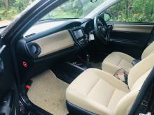 https://riyasewana.com/uploads/toyota-axio-hybrid-1819414517735.jpg