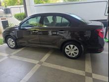 https://riyasewana.com/uploads/toyota-axio-hybrid-49440617165.jpg