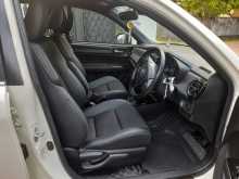 https://riyasewana.com/uploads/toyota-axio-wxb-2017-169585212573.jpg