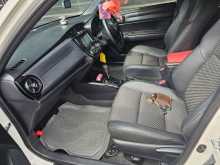 https://riyasewana.com/uploads/toyota-axio-wxb-2017-2213012812144.jpg