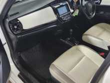 https://riyasewana.com/uploads/toyota-axio-wxb-2018-2518573712334.jpg