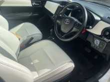 https://riyasewana.com/uploads/toyota-axio-wxb-2018-289375112193.jpg