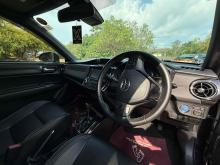 https://riyasewana.com/uploads/toyota-axio-wxb-512433424151.jpg