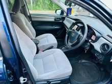 https://riyasewana.com/uploads/toyota-axio-x-4193935204.jpg