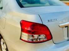https://riyasewana.com/uploads/toyota-belta-2007-912030012692.jpg