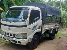 Toyota Brand SingleWheel 2005 Lorry