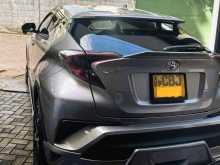 https://riyasewana.com/uploads/toyota-c-hr-2195754592.jpg
