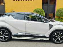 https://riyasewana.com/uploads/toyota-c-hr-gt-21132816702.jpg