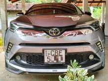 Toyota CHR NGX 50 2017 SUV