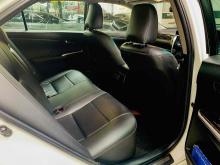https://riyasewana.com/uploads/toyota-camry-hybrid-2917141924961.jpg