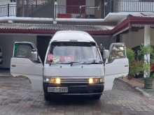 Nissan CARAVAN 2000 Van