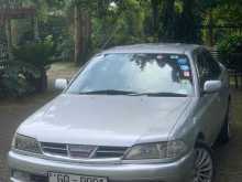 Toyota Carina 2000 Car