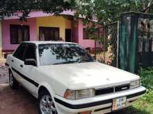Toyota Carina EAT 150 5 Forward 1990 Car