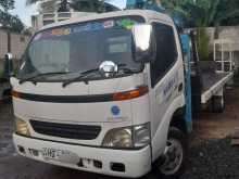 Toyota Carrier With Boom 2003 Lorry