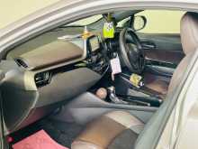https://riyasewana.com/uploads/toyota-ch-r-18124547746.jpg