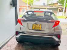 https://riyasewana.com/uploads/toyota-ch-r-2017-2818061012353.jpg
