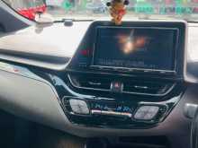 https://riyasewana.com/uploads/toyota-ch-r-61230204392.jpg