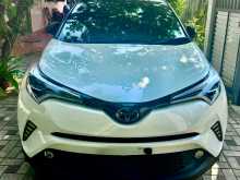 Toyota CHR NGX 10 2018 SUV