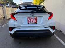 https://riyasewana.com/uploads/toyota-ch-r-gt-2023-288264112093.jpg
