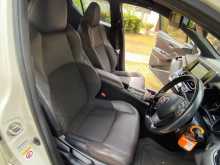 https://riyasewana.com/uploads/toyota-ch-r-ngx-101-2018-312532012803.jpg