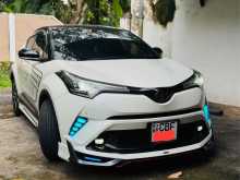 Toyota CHR NGX10 2018 SUV