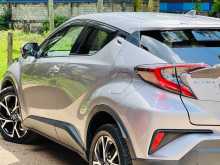 https://riyasewana.com/uploads/toyota-ch-r-ngx50-2017-1912542112464.jpg