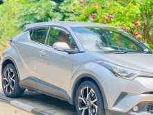 https://riyasewana.com/uploads/toyota-ch-r-ngx50-2017-222390412194.jpg