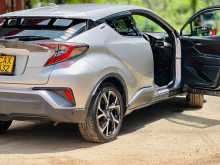 https://riyasewana.com/uploads/toyota-ch-r-ngx50-2018-2222551812333.jpg