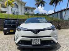 Toyota CHR 10 2019 SUV