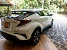 https://riyasewana.com/uploads/toyota-chr-111745544072.jpg