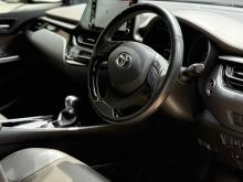 https://riyasewana.com/uploads/toyota-chr-1414111924211.jpg