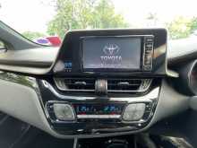 https://riyasewana.com/uploads/toyota-chr-15153221872.jpg
