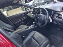 https://riyasewana.com/uploads/toyota-chr-156311717585.jpg
