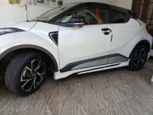 https://riyasewana.com/uploads/toyota-chr-17001106032.jpg