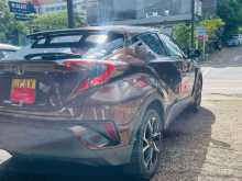 https://riyasewana.com/uploads/toyota-chr-17835524493.jpg