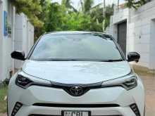 https://riyasewana.com/uploads/toyota-chr-1916365522902.jpg