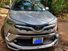 Toyota CHR 2017 SUV