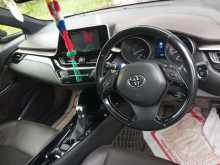 https://riyasewana.com/uploads/toyota-chr-2018-118585212823.jpg